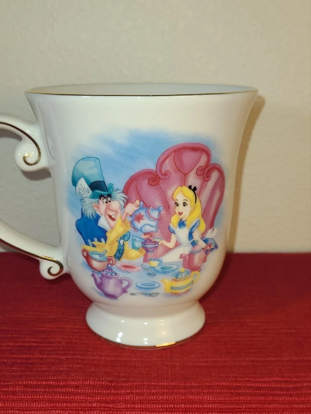 Disney Parks Alice In Wonderland Tea Party Pedestal Mug Mad Hatter Gold Trim Cup